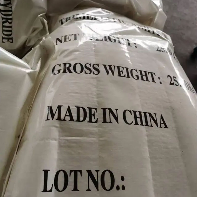 Üzvi kimyəvi maddələr niyə müasir sənayedə tənqidi var?